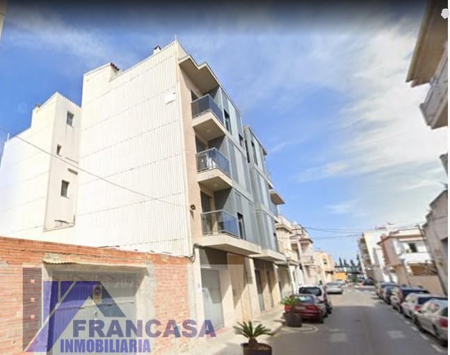 Vista exterior de Pis en venda en La Pobla de Mafumet