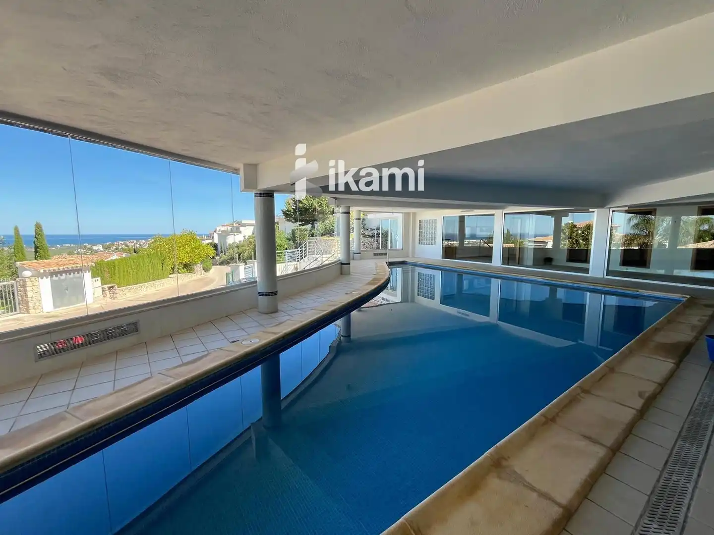 Piso con piscina en venta en Pego