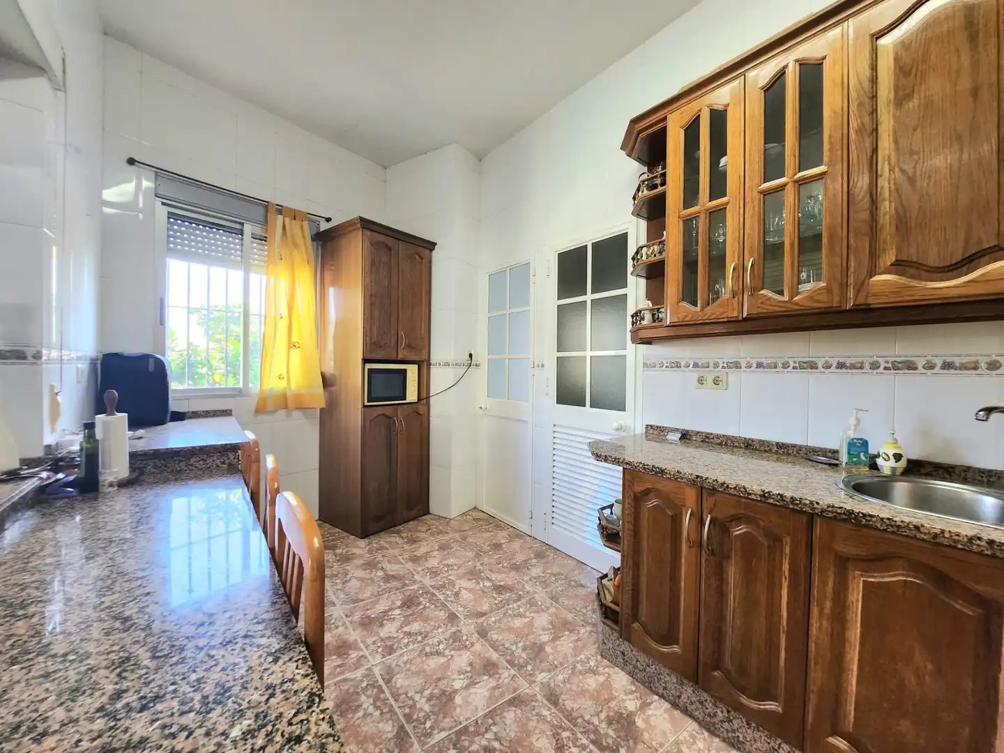 Küche von Haus oder Chalet zum Verkauf in Alcalá de Guadaira mit Privatgarten, Terrasse und Abstellraum
