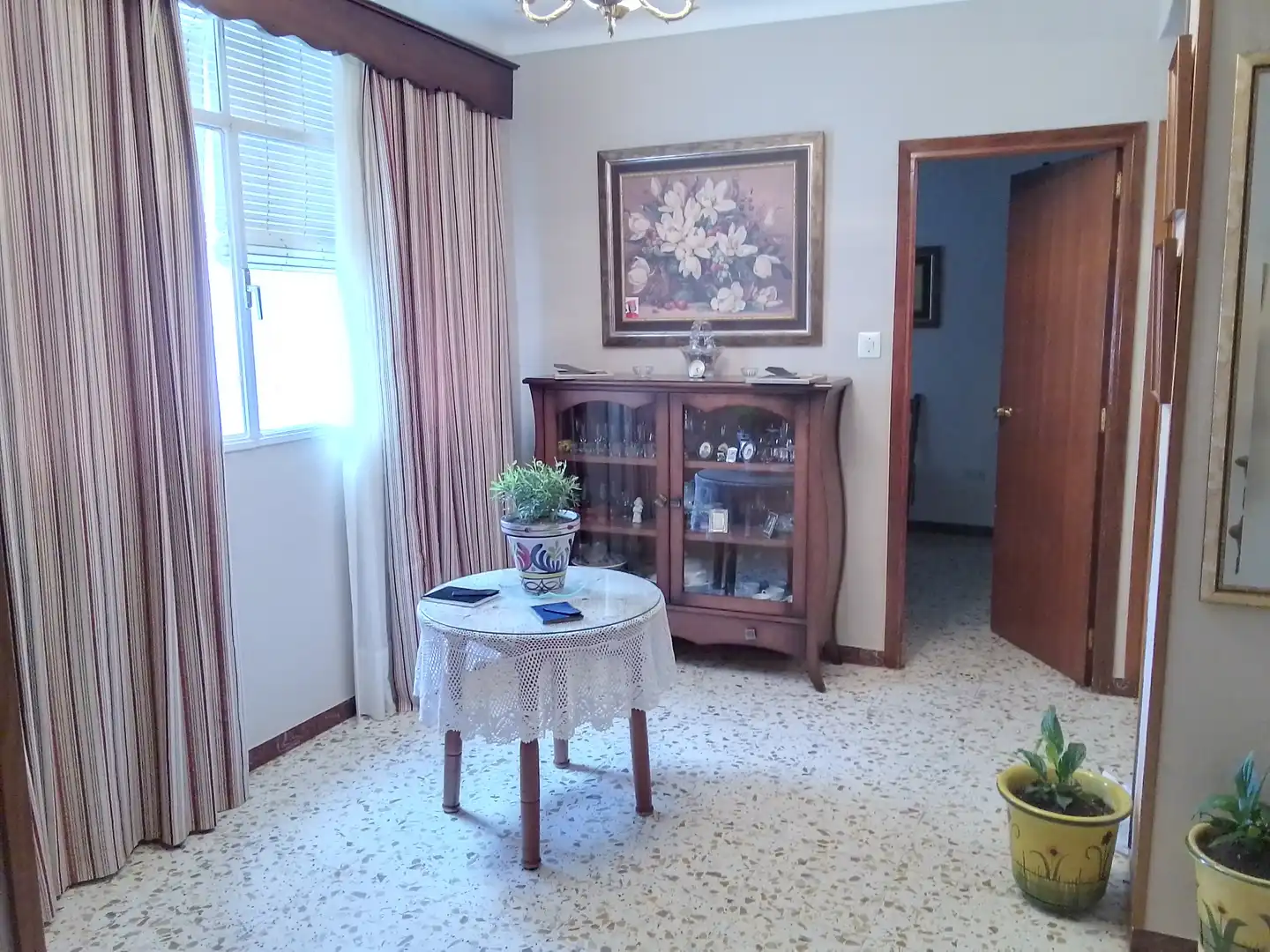 Living room of Houses for sale in Ubrique  with Terrace, Furnished and Oven