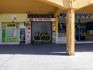 Local comercial en venda a Avenida Avenida Juan Pablo II 92