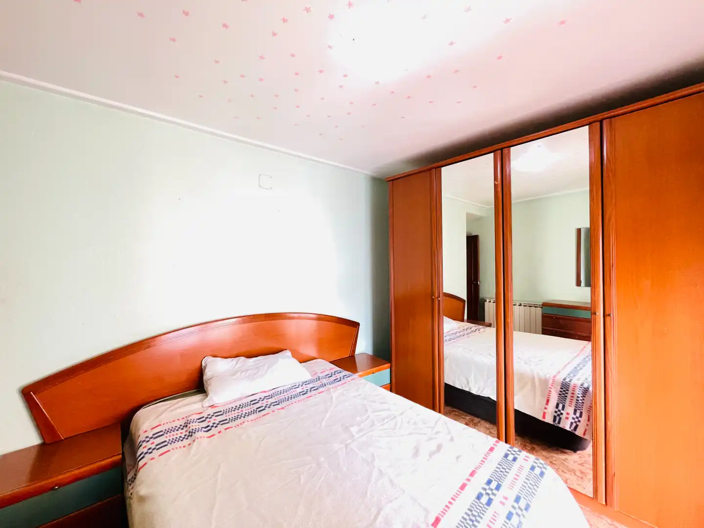 Habitación de Piso en venta en Zaragoza con Aire acondicionado, Calefacción y Amueblado
