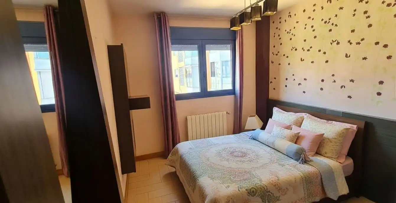 Habitación de Piso en venta en Madrid con Calefacción, Terraza y Trastero