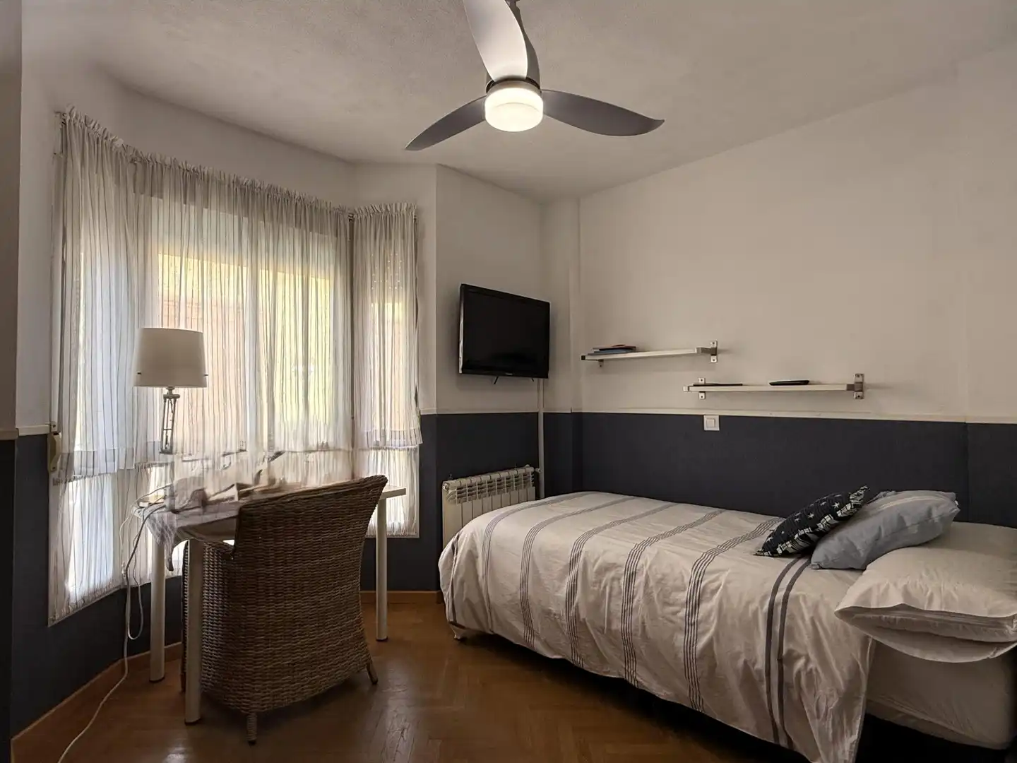 Habitación de Casa adosada en venta en Guadalajara con Aire acondicionado, Calefacción y Terraza