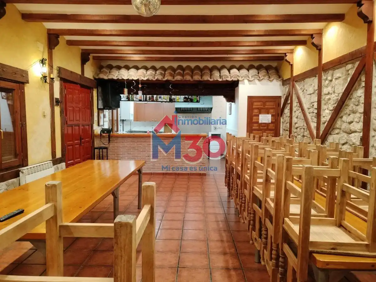 Local commercial à vendre à Crucero - Aquende