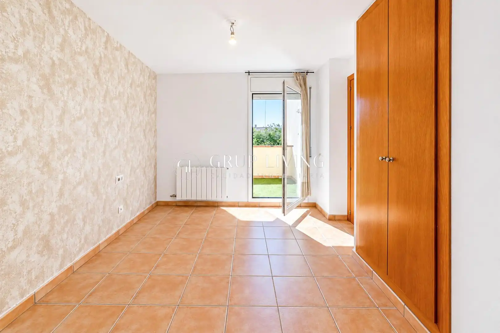 Casa con jardín en venta en Carrer MESTRE MESIES, imagen 12