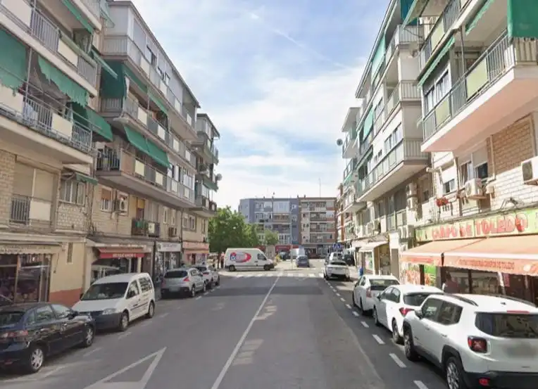 Vista exterior de Piso en venta en Madrid con Terraza