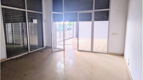 Photo 3 of Premises for rent in Calle Teixidores, Veïnat, Salt