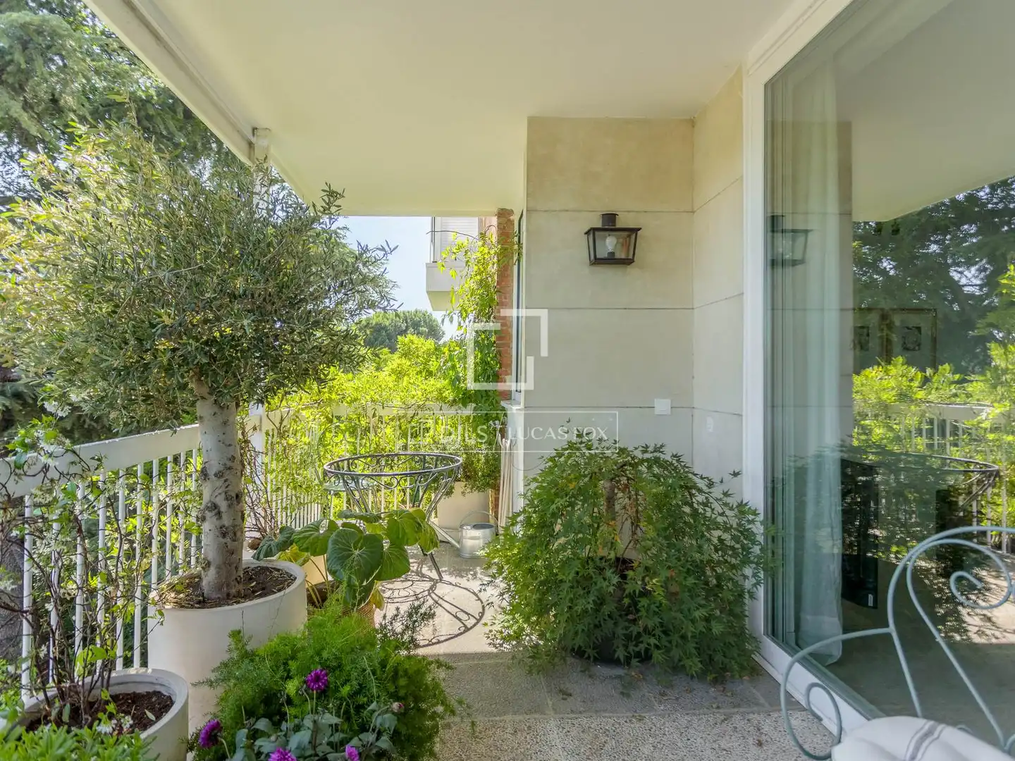 Balcony of Flat for rent in Madrid  with Air Conditioner, Heating and Private garden