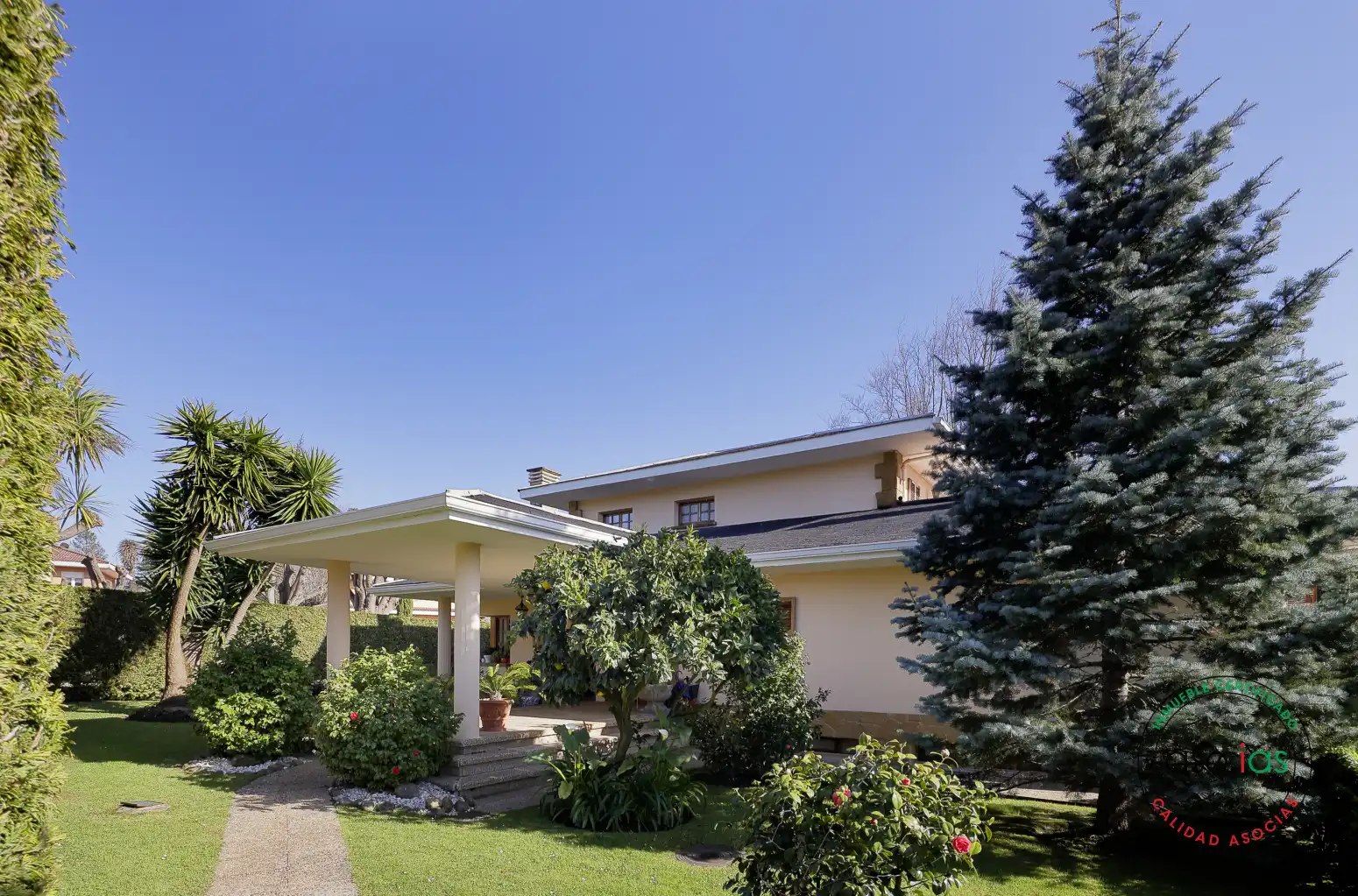 House with garden for sale in Somió - AV PROFESOR PEREZ PIMENTEL 714, imagen 6