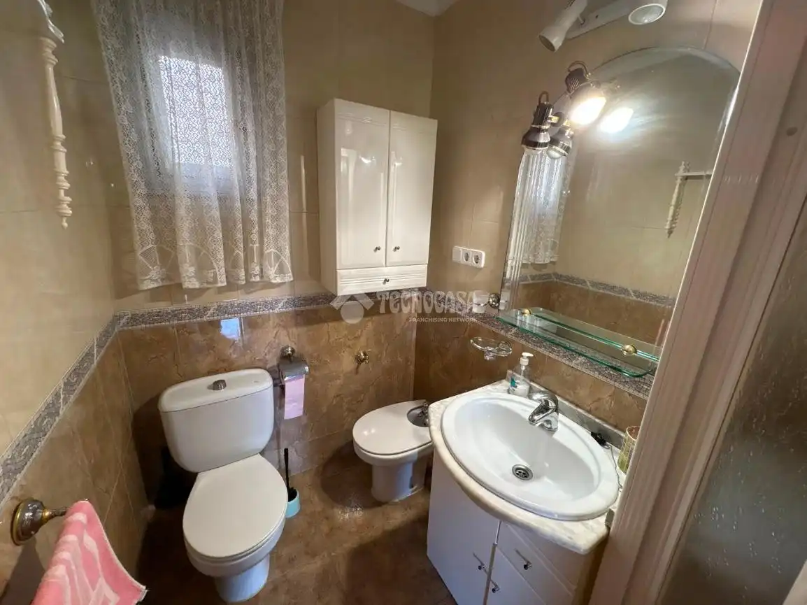 Bathroom of Flat for sale in Alicante / Alacant  with Furnished and Balcony