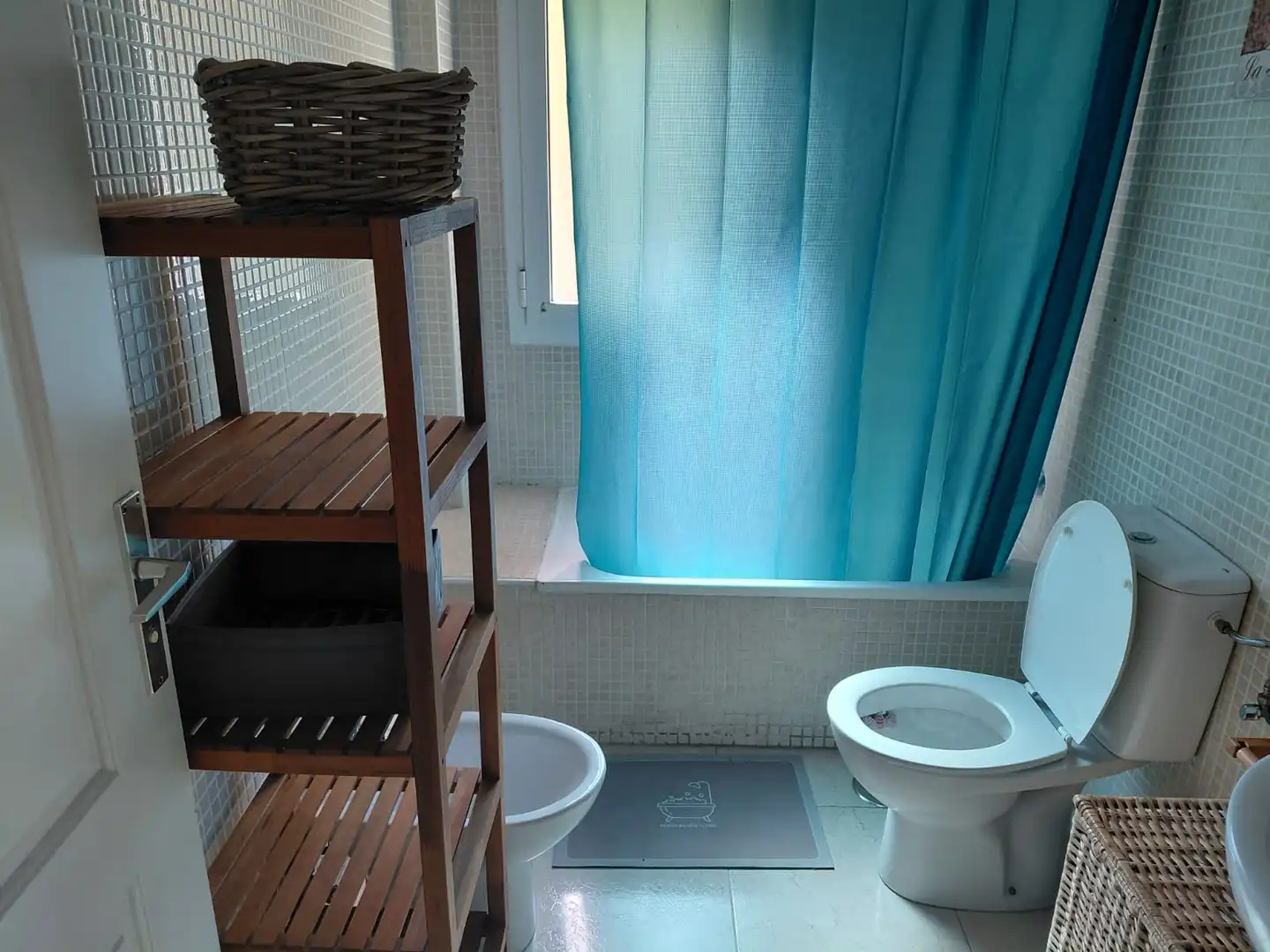 Baño de Apartamento de alquiler en Candelaria con Amueblado, Horno y Lavadora