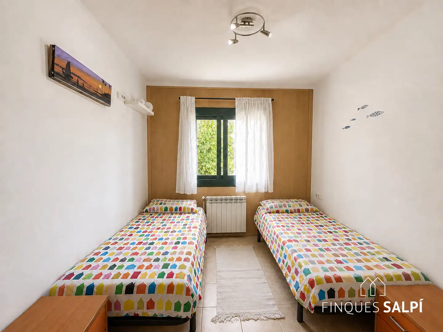 Schlafzimmer von Wohnungen zum Verkauf in L'Escala mit Terrasse, Abstellraum und Möbliert