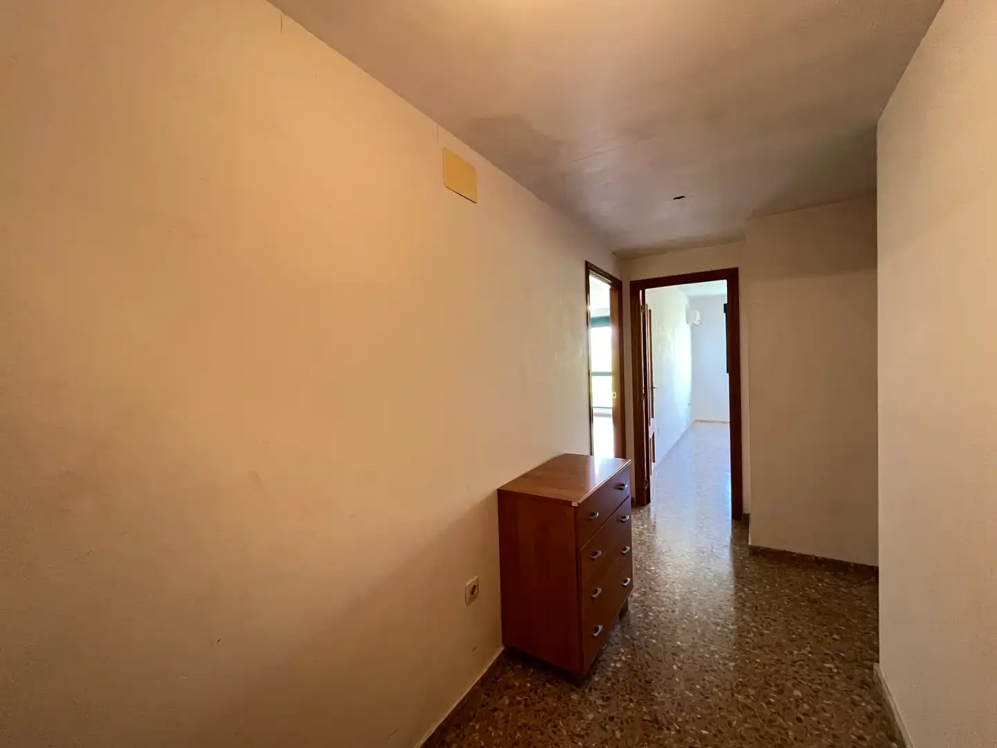 Flat for sale in Faura  with Air Conditioner and Oven