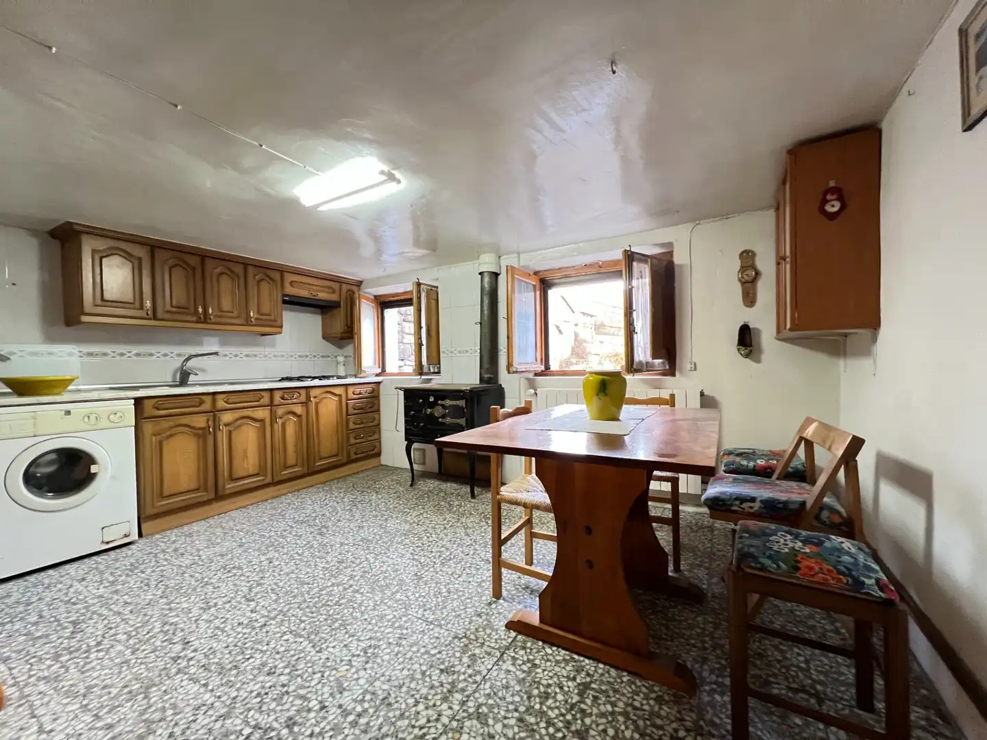 Küche von Country house zum Verkauf in Borau