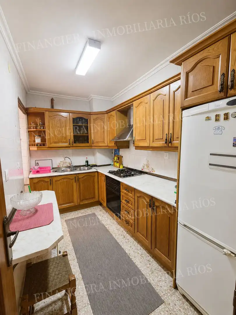 Kitchen of Flat for sale in Sevilla