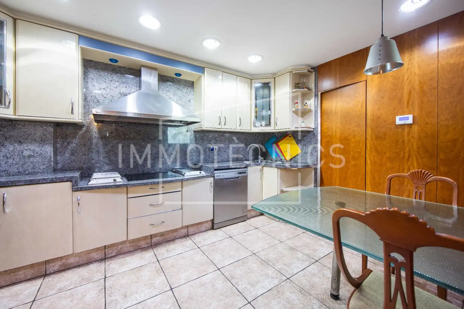 Cocina de Casa o chalet en venta en Lliçà de Vall con Aire acondicionado, Jardín privado y Terraza