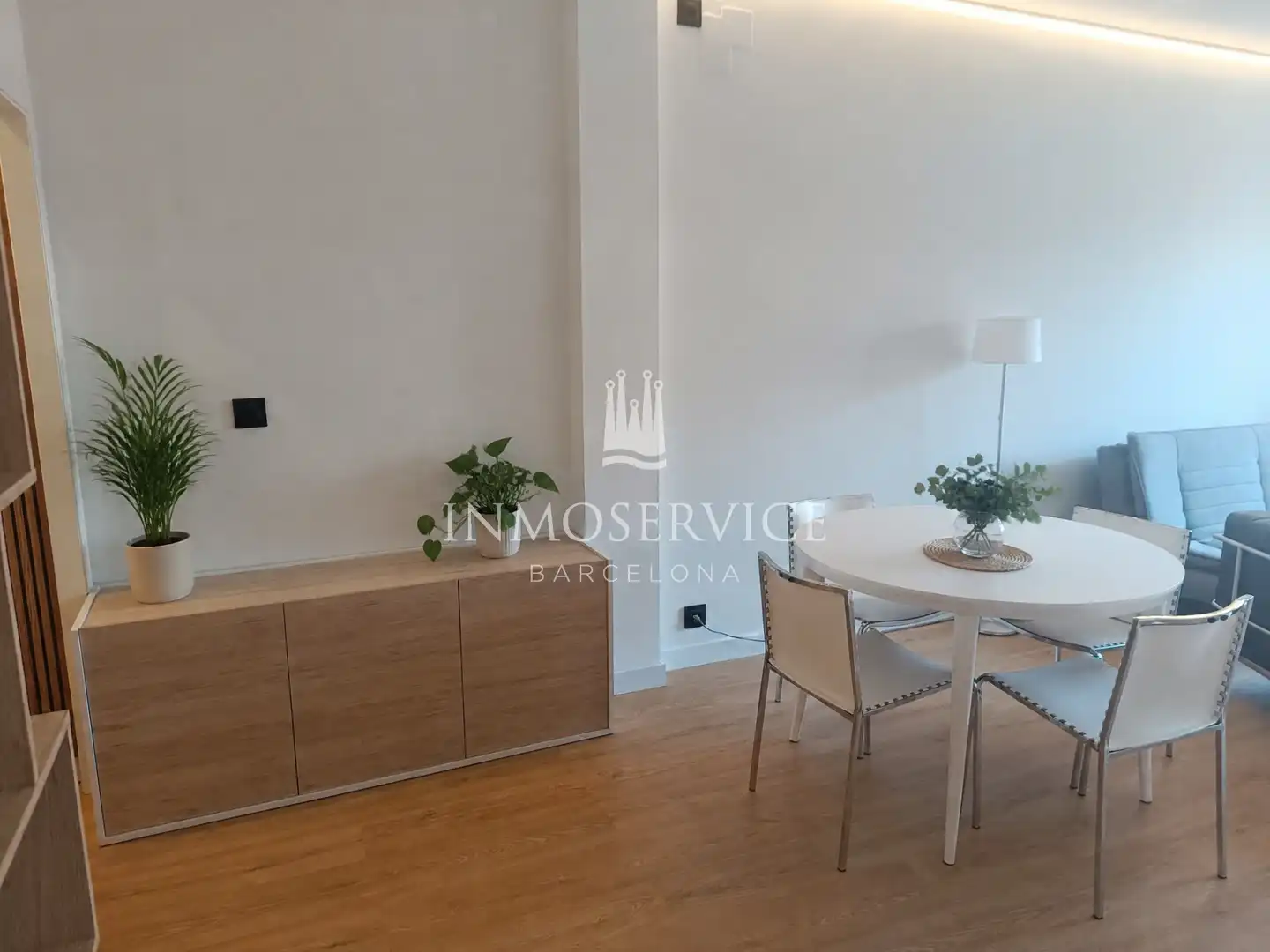 Sala d'estar de Pis de lloguer en Barcelona amb Aire condicionat, Calefacció i Parquet
