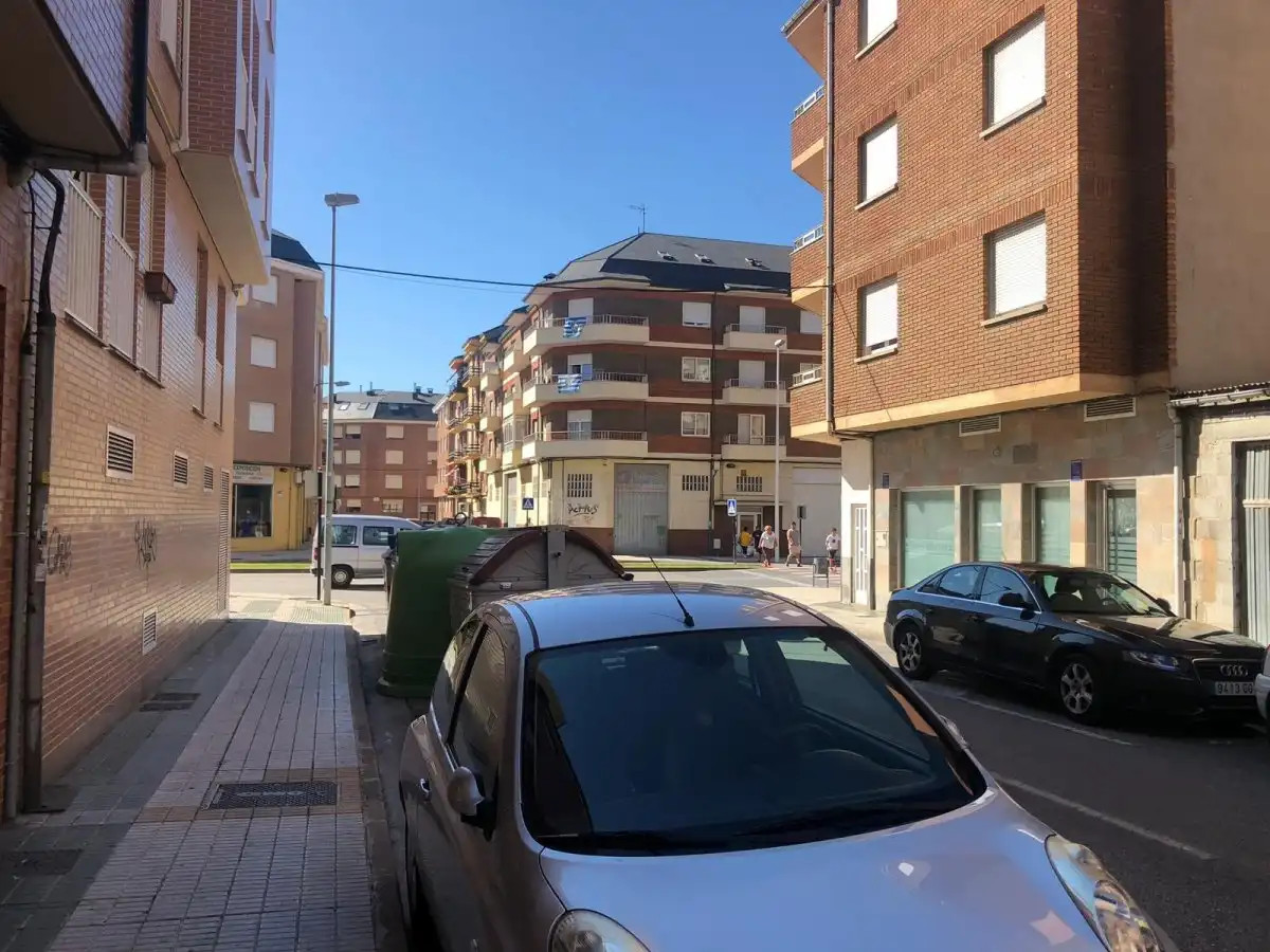 Local comercial en venda a Zona Alta, imagen 5