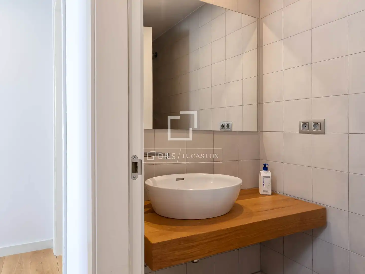 Badezimmer von Wohnung zum Verkauf in Lloret de Mar mit Klimaanlage, Terrasse und Schwimmbad