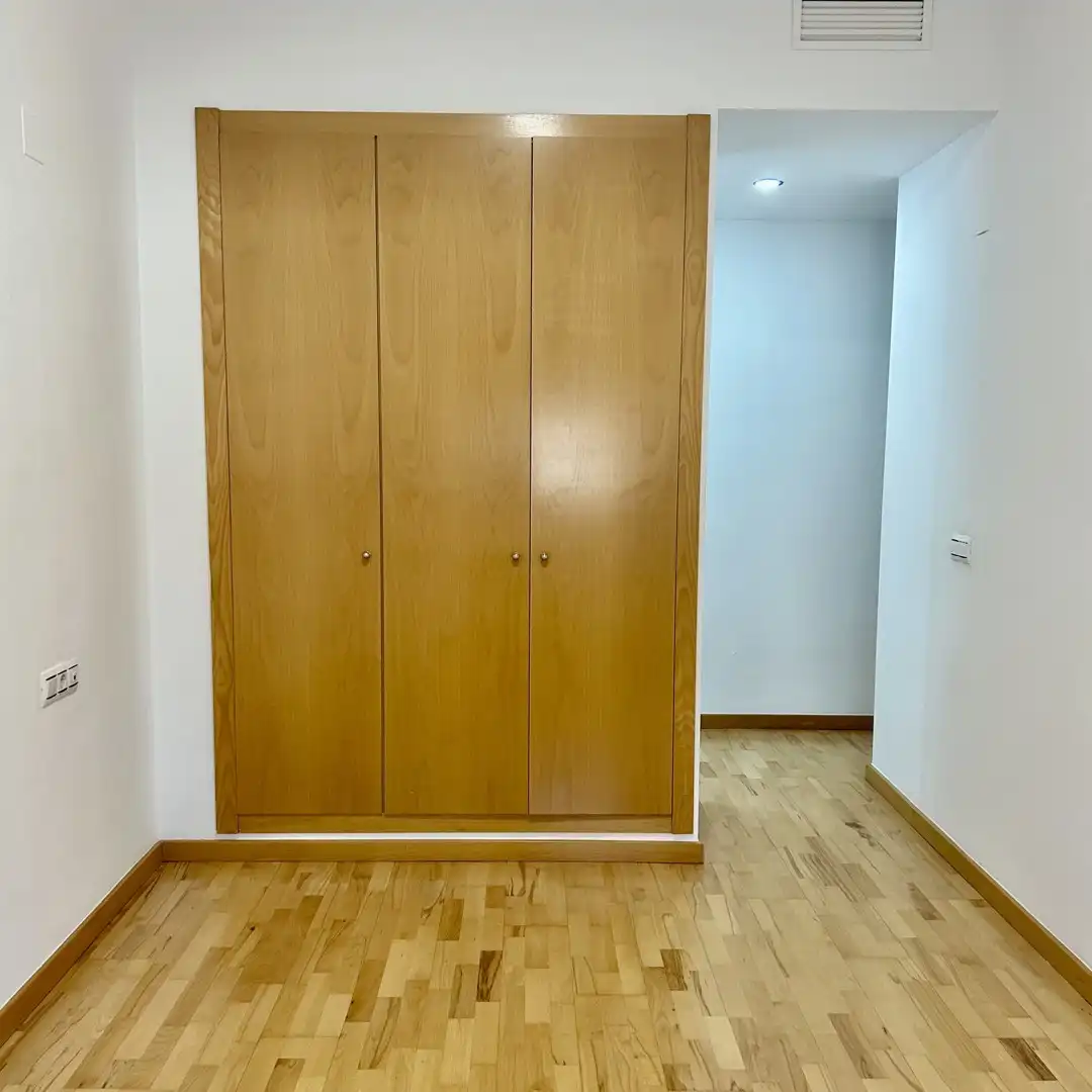 Habitación de Piso de alquiler en Riba-roja de Túria con Terraza, Trastero y Piscina