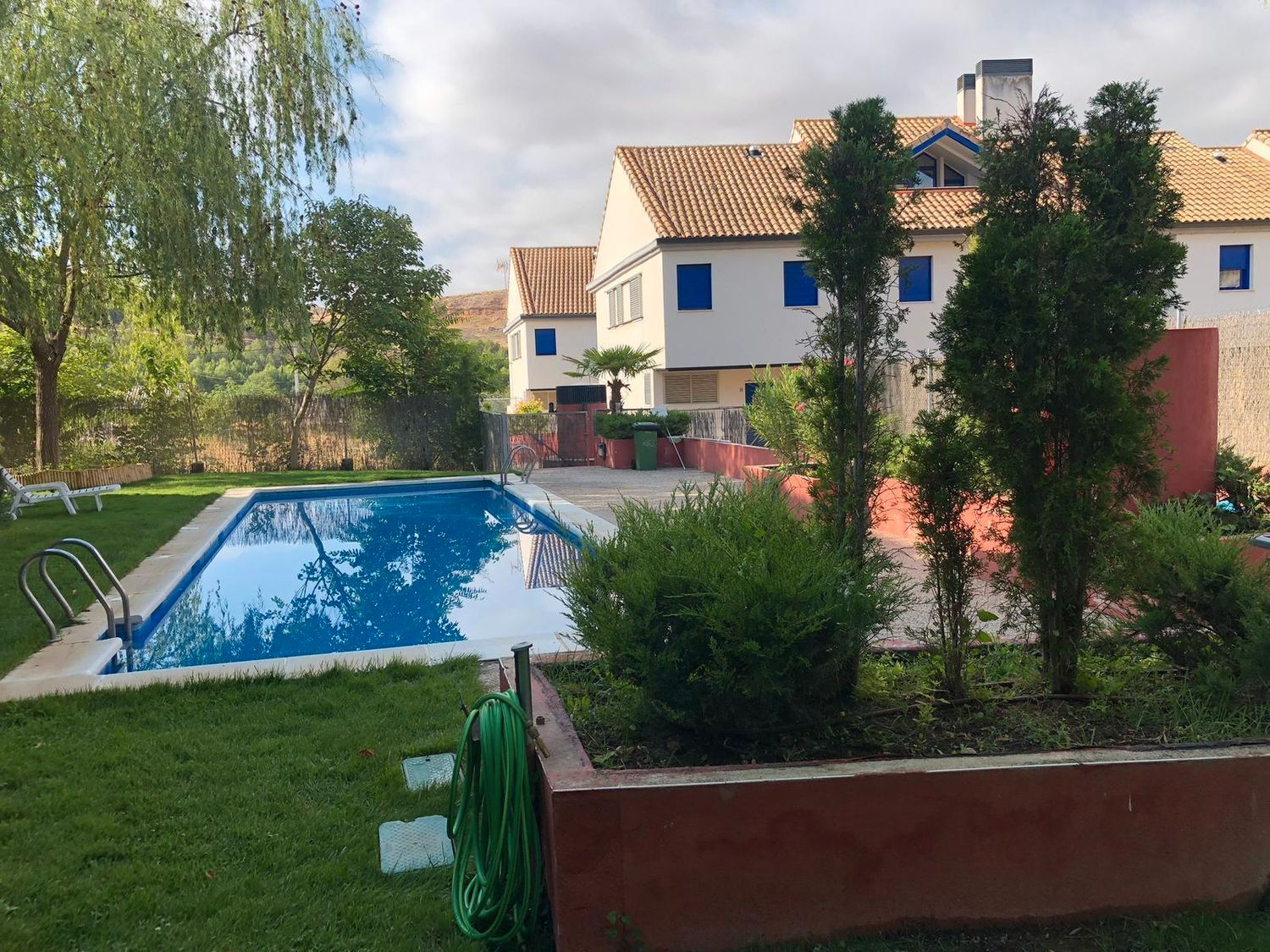 Swimming pool of House or chalet for sale in Barajas de Melo  with Heating, Terrace and Furnished
