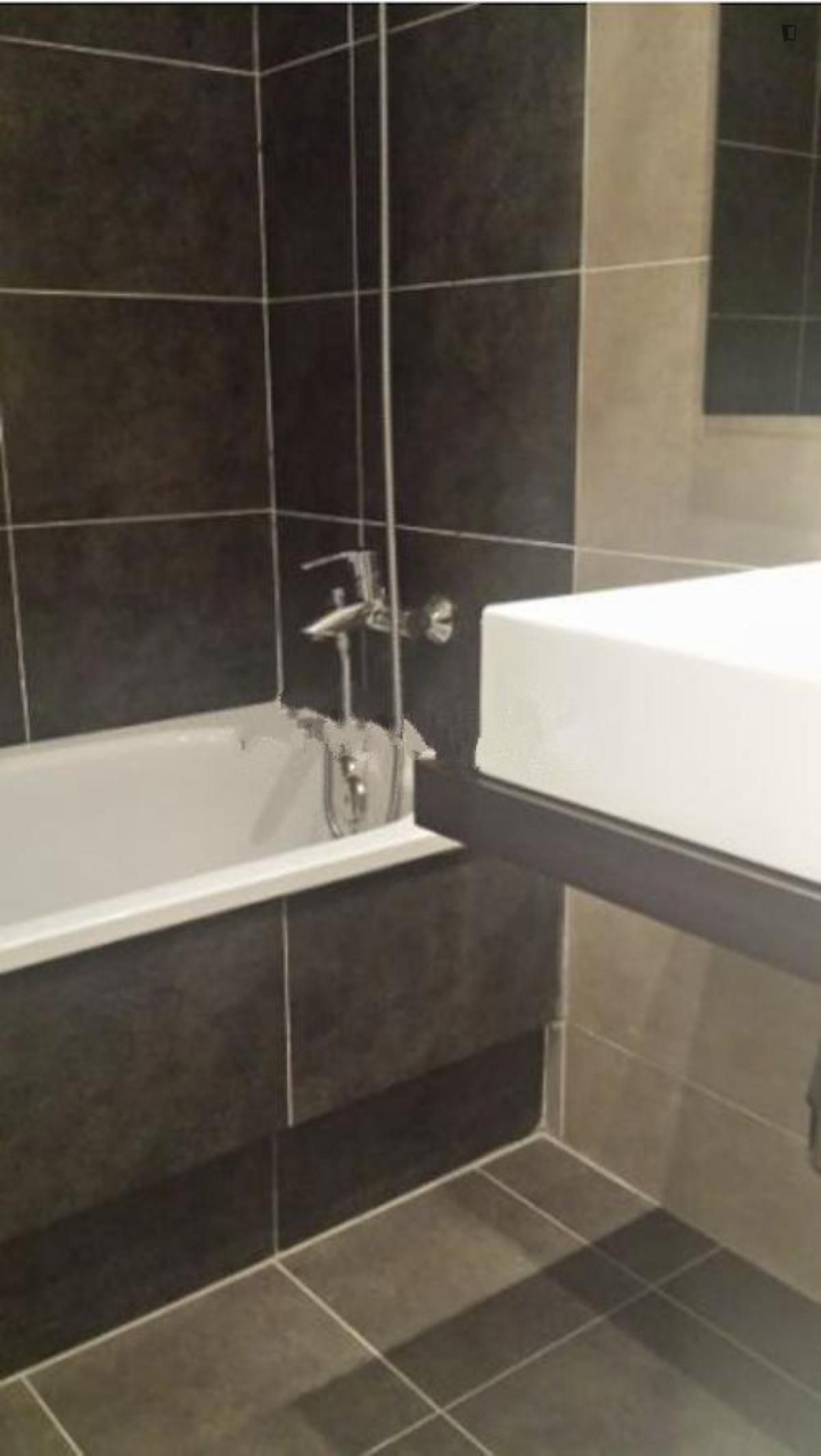 Study to rent in Virgen del Cortijo - Manoteras