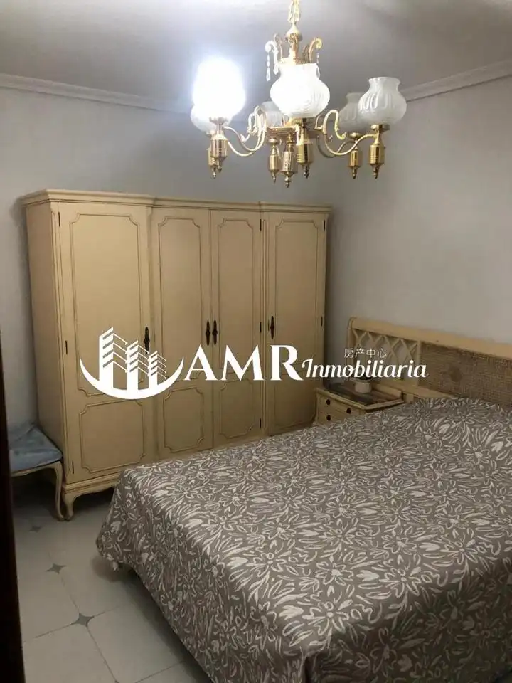 Schlafzimmer von Wohnung zum Verkauf in Reyes