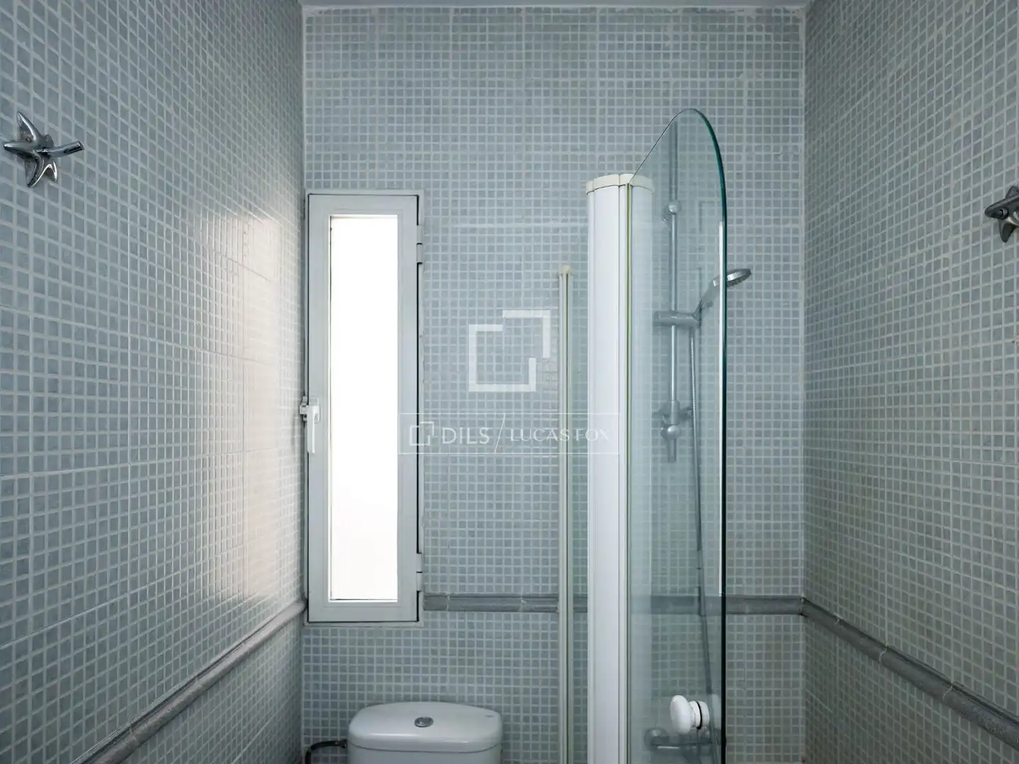 Badezimmer von Dachboden zur Miete in Madrid mit Klimaanlage, Heizung und Terrasse