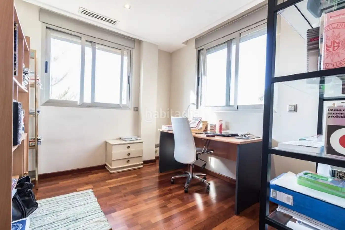 Bedroom of Houses for sale in L'Alcúdia  with Air Conditioner, Private garden and Parquet flooring