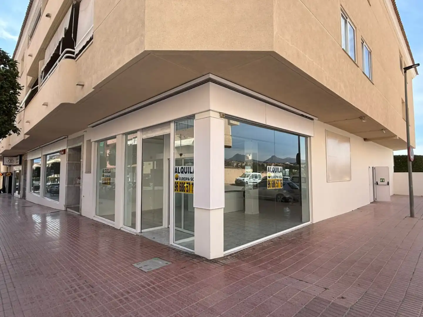 Local de alquiler en L'Alfàs del Pi con Aire acondicionado