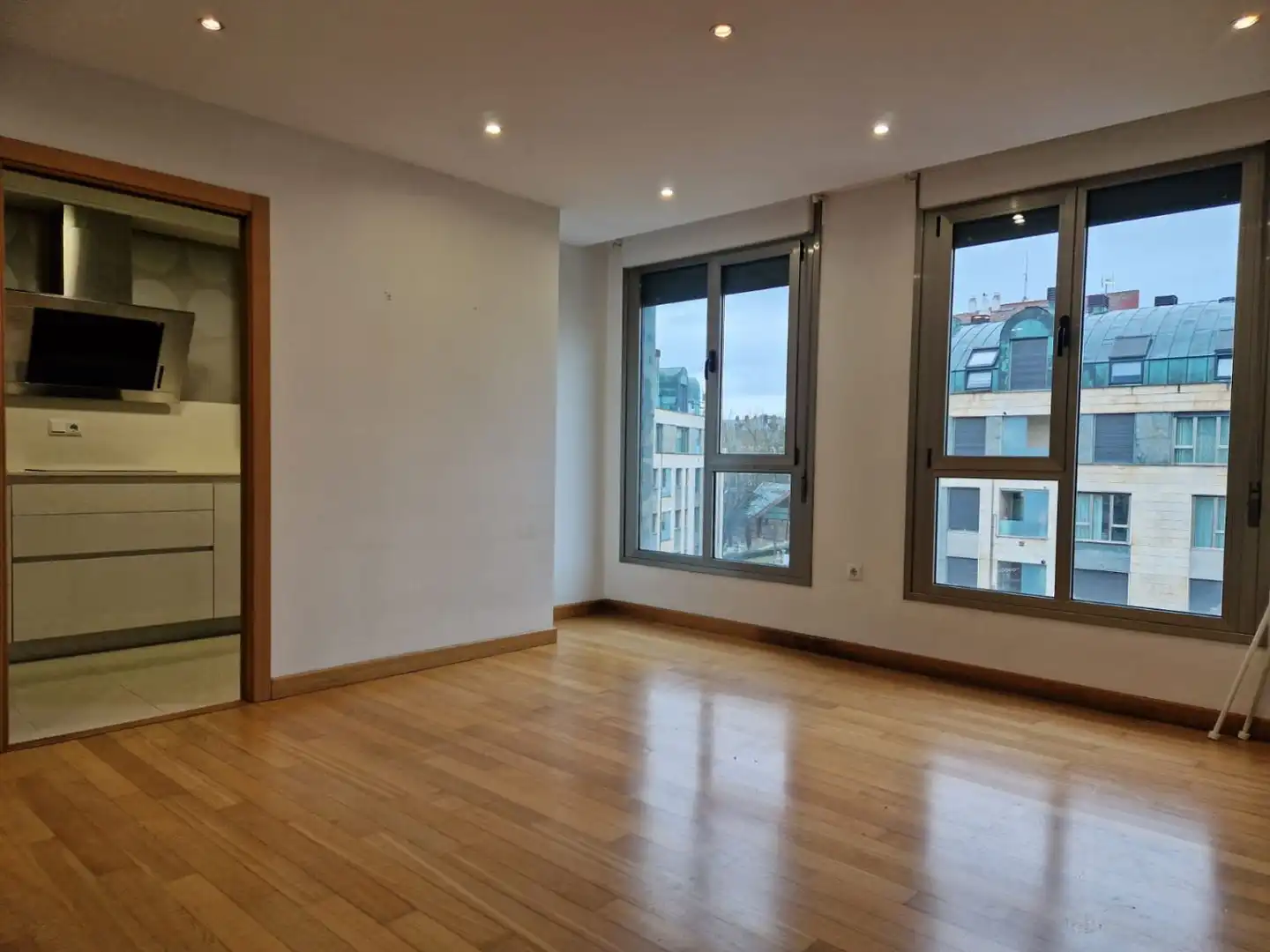Habitación de Dúplex en venta en Torrelavega  con Aire acondicionado y Calefacción