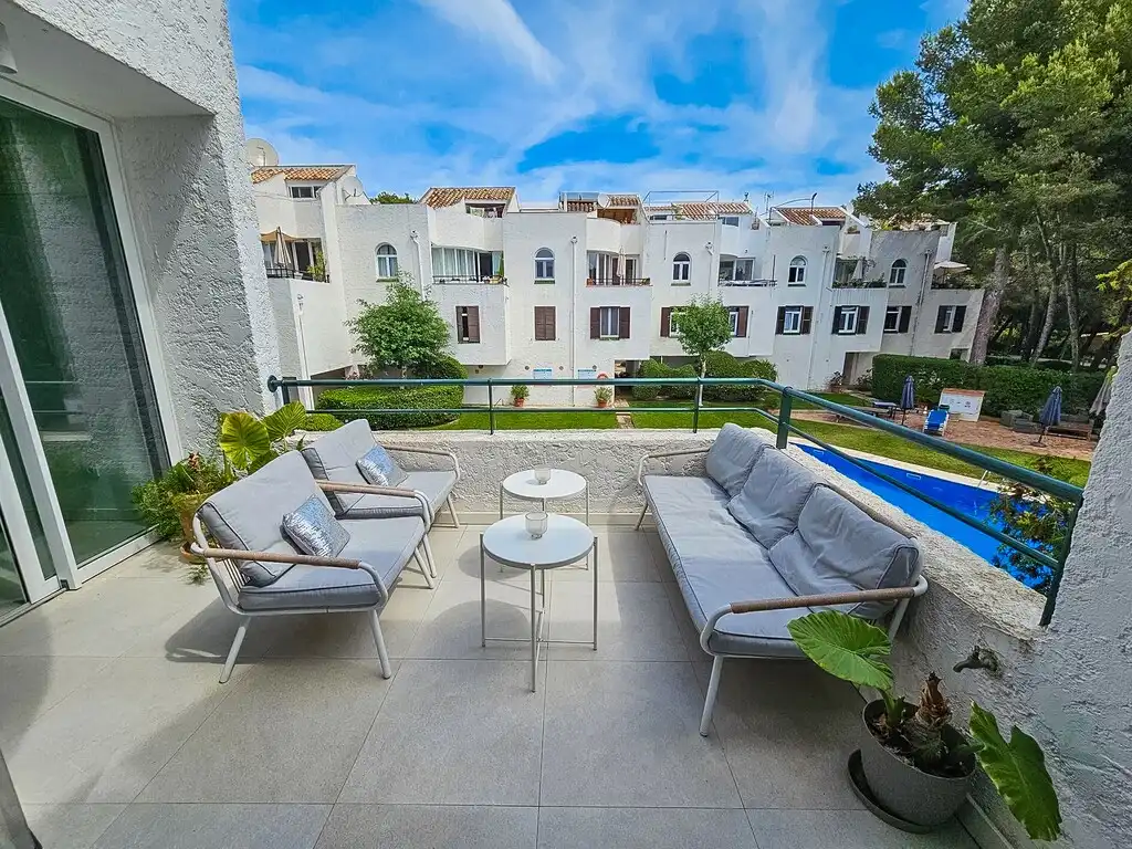 Terrace of Detached homes for sale in Calvià  with Air Conditioner and Community pool
