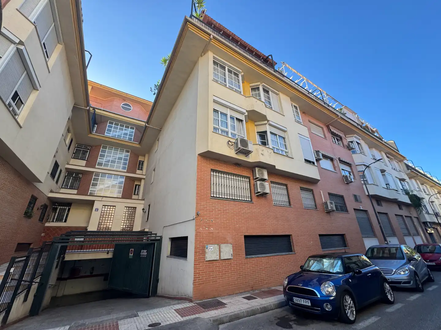 Vista exterior de Garaje en venta en Maracena