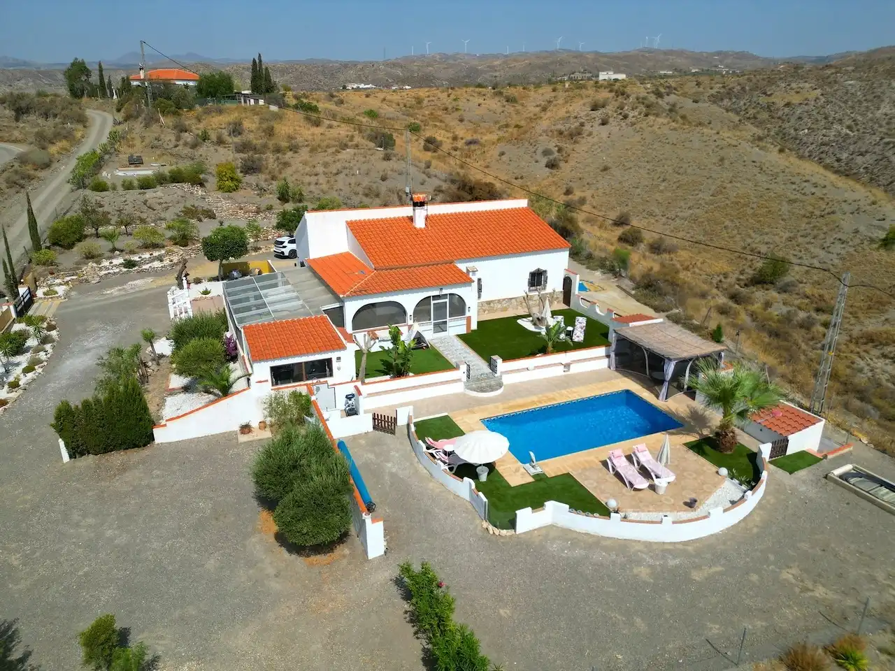 Vista exterior de Casa o xalet en venda en Huércal-Overa amb Aire condicionat, Terrassa i Piscina