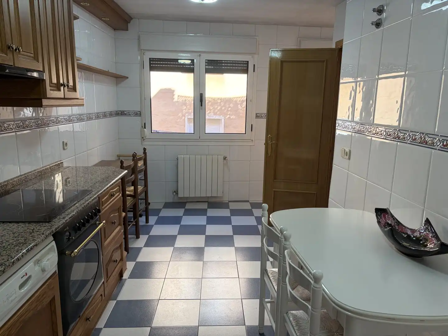 Cocina de Piso en venta en Segovia con Calefacción