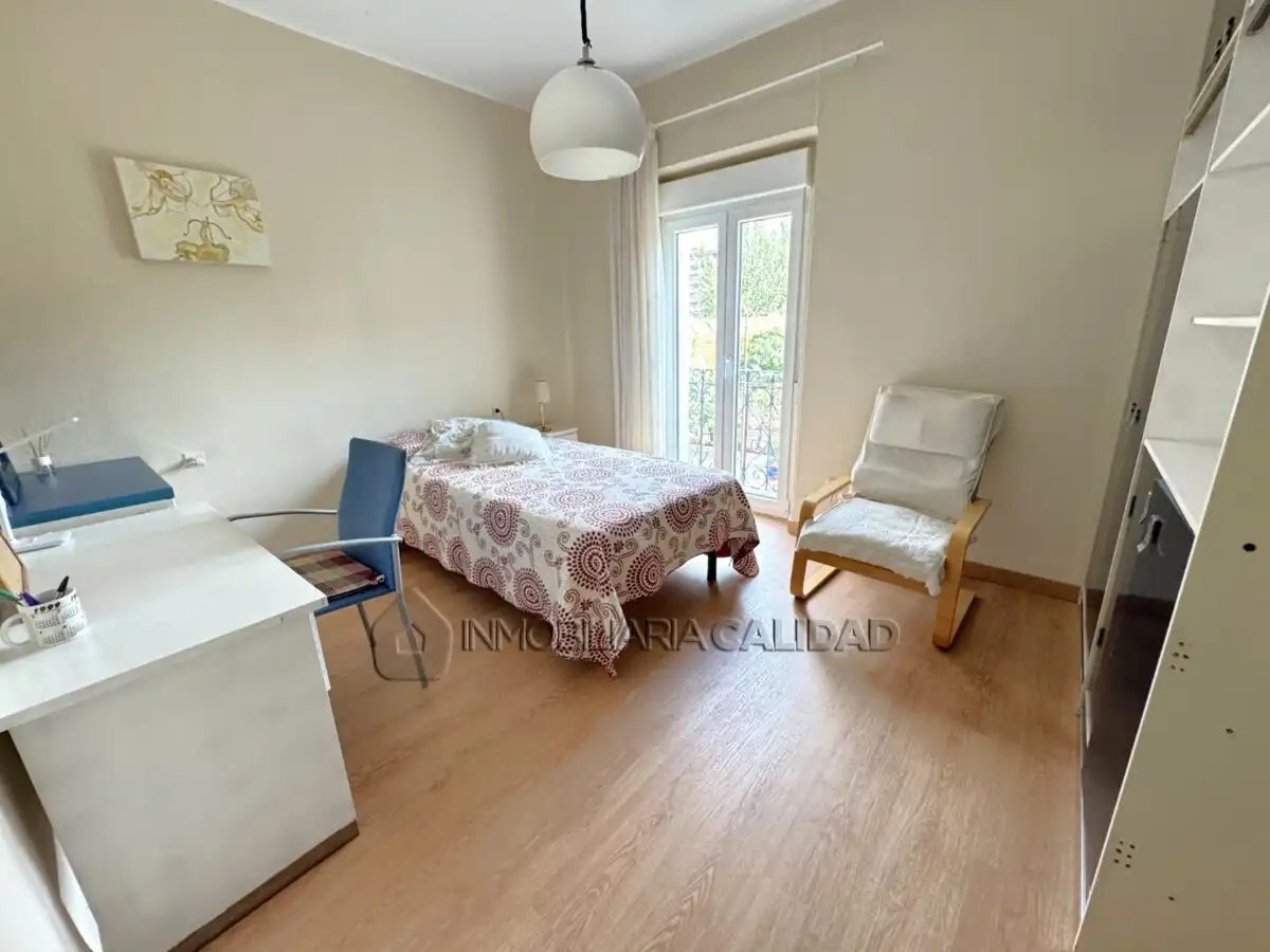 Habitación de Piso de alquiler en Burgos con Calefacción y Amueblado