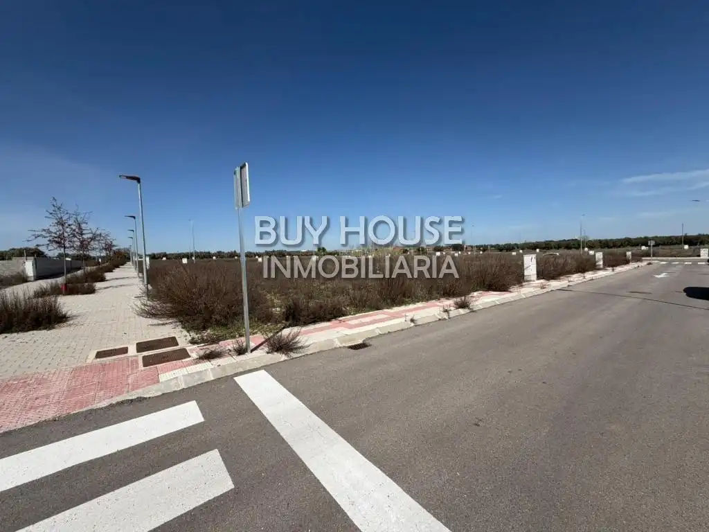 Terreno residencial en venta en Calle Montemayor, imagen 10