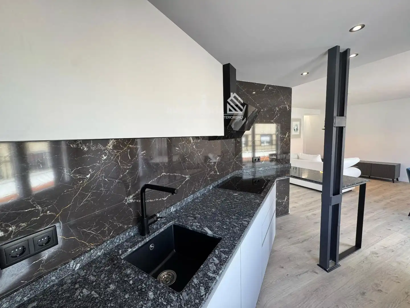 Cocina de Ático en venta en Salamanca con Calefacción y Terraza