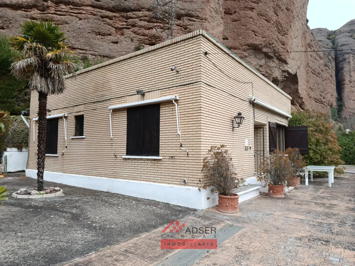 Exterior view of Houses for sale in Nalda  with Private garden, Storage room and Swimming Pool