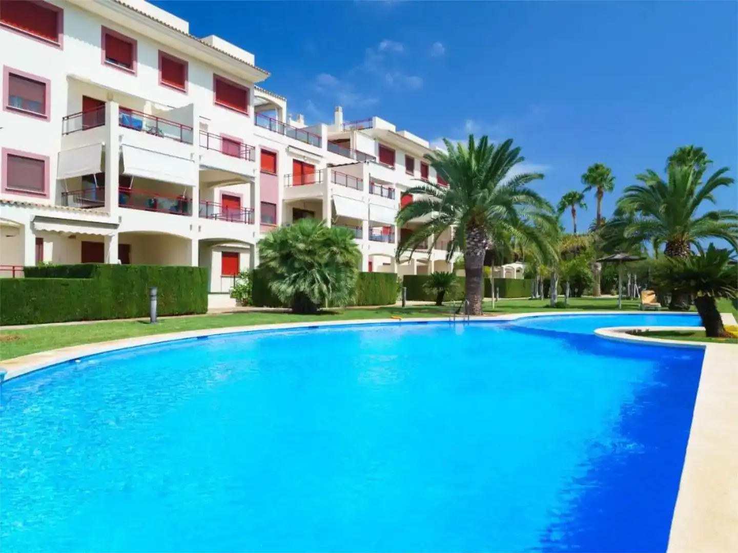 Piscina de Pis en venda en Dénia amb Aire condicionat i Piscina