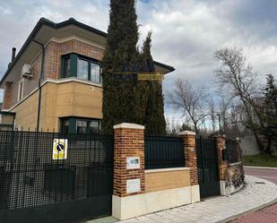 Vista exterior de Casa o xalet en venda en Valladolid Capital amb Aire condicionat, Calefacció i Terrassa