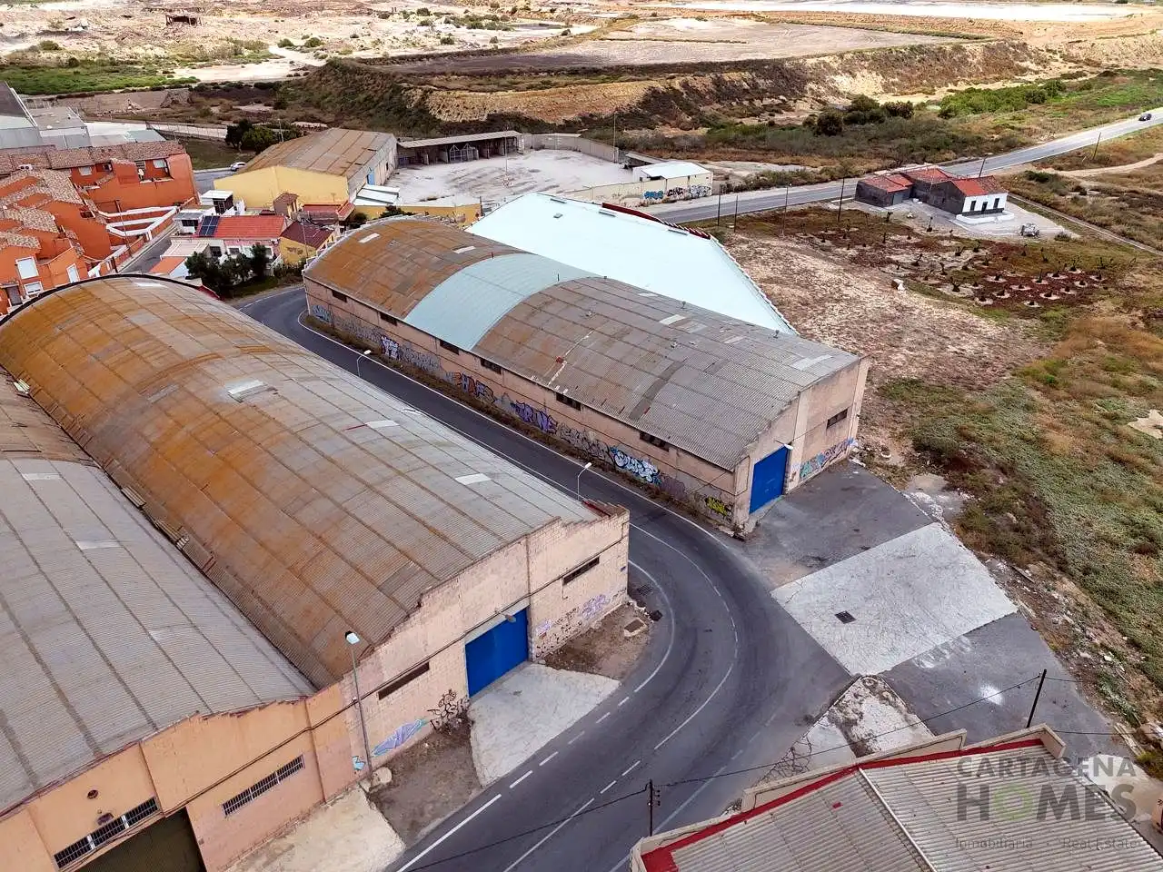 Außenansicht von Fabrikhallen zum Verkauf in Cartagena