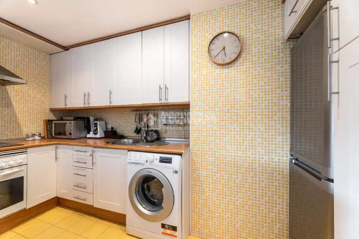 Cocina de Piso en venta en Las Rozas de Madrid con Calefacción, Terraza y Trastero