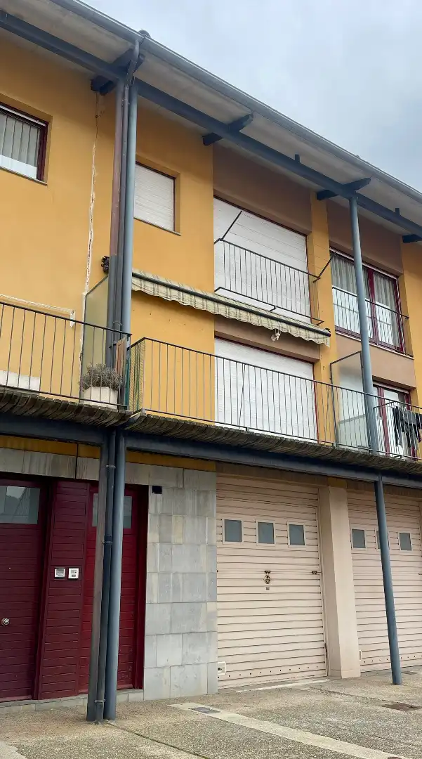 Terraza de Casa adosada en venta en Sant Joan de les Abadesses con Calefacción, Jardín privado y Trastero