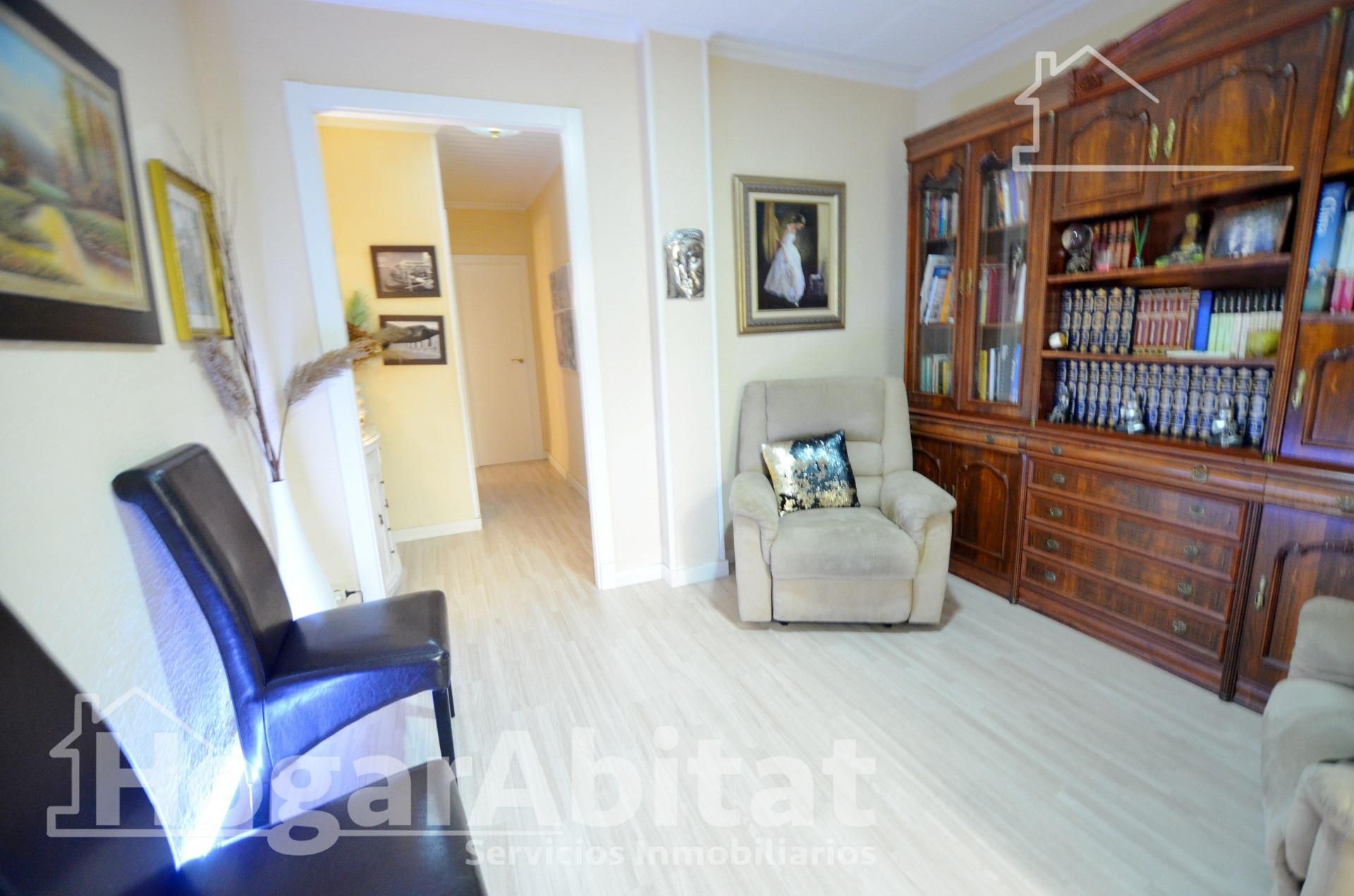 Living room of Flat for sale in Alicante / Alacant  with Air Conditioner and Terrace