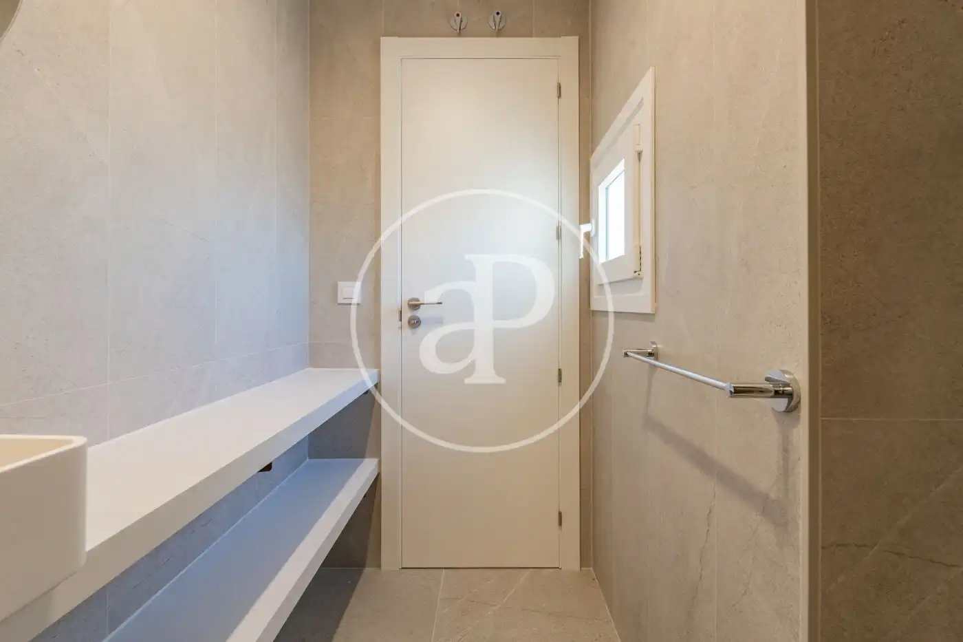 Baño de Ático en venta en Madrid con Aire acondicionado, Calefacción y Terraza