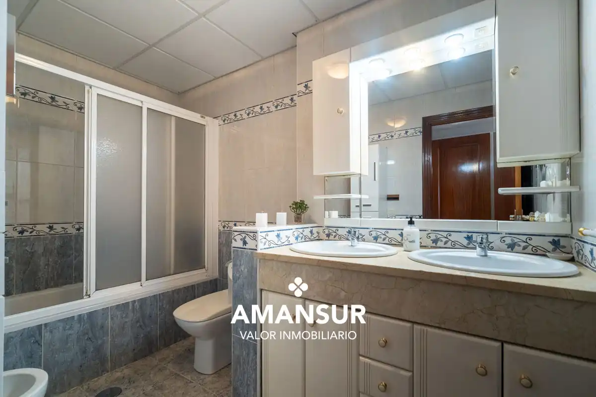 Flat with terrace for sale in Calle Emilio Molero, imagen 29