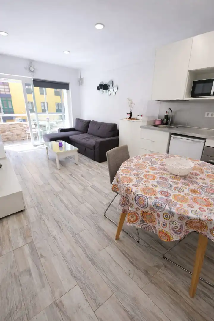 Living room of Flat for rent in Puerto de la Cruz  with Furnished, Washing machine and Microwave