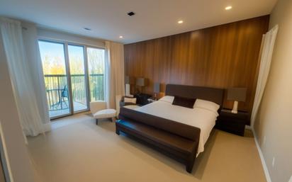 Bedroom of Flat for sale in  Barcelona Capital  with Air Conditioner and Balcony